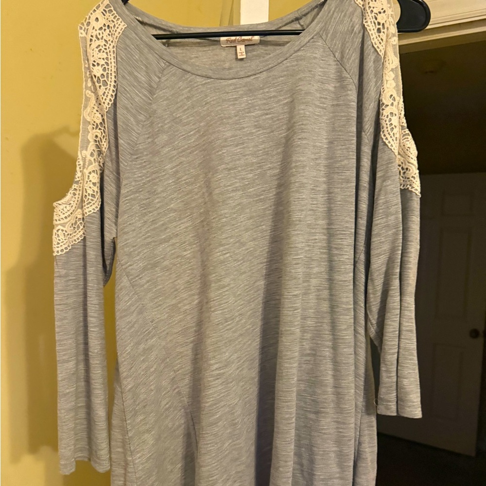 Open should long sleeved shirt